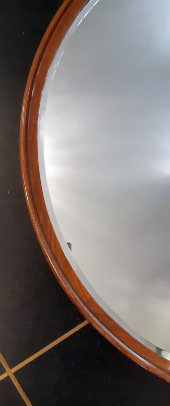 Specchio con Vintage Legno tondo del XX Secolo Pezzo di storia autentico - Robertaebasta® Art Gallery opere d’arte esclusive.